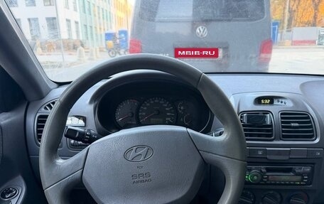 Hyundai Accent II, 2003 год, 215 000 рублей, 11 фотография