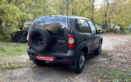 Chevrolet Niva I рестайлинг, 2017 год, 700 000 рублей, 4 фотография