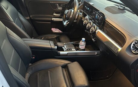 Mercedes-Benz GLB, 2020 год, 3 700 000 рублей, 10 фотография