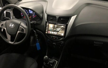 Hyundai Solaris II рестайлинг, 2014 год, 999 000 рублей, 16 фотография