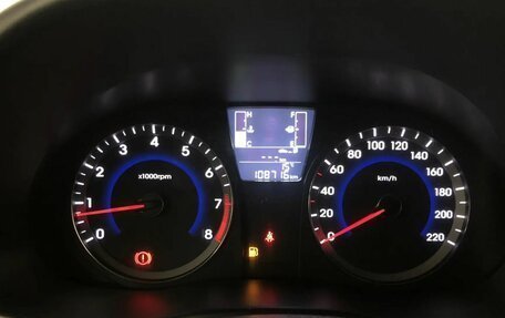 Hyundai Solaris II рестайлинг, 2014 год, 999 000 рублей, 15 фотография