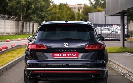 Volkswagen Touareg III, 2018 год, 4 300 000 рублей, 7 фотография