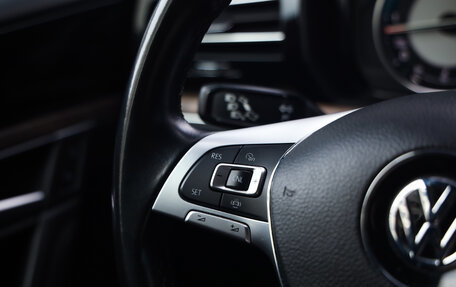 Volkswagen Touareg III, 2018 год, 4 300 000 рублей, 25 фотография