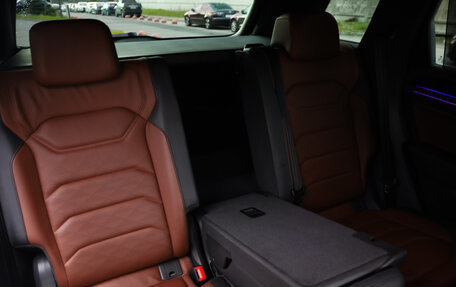 Volkswagen Touareg III, 2018 год, 4 300 000 рублей, 33 фотография