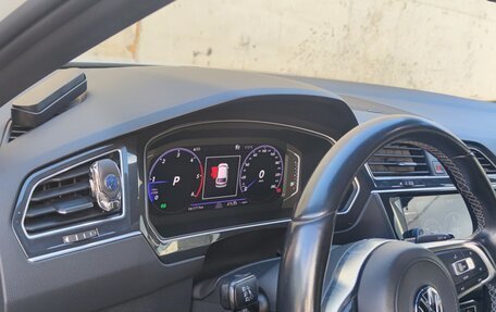 Volkswagen Tiguan II, 2019 год, 3 500 000 рублей, 6 фотография