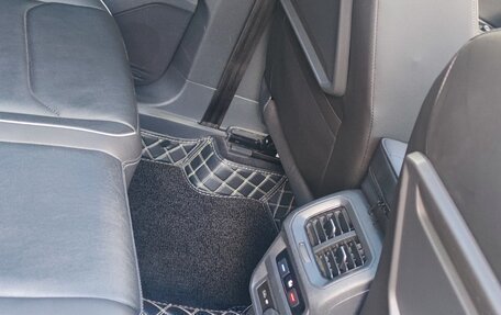 Volkswagen Tiguan II, 2019 год, 3 500 000 рублей, 11 фотография