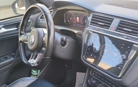 Volkswagen Tiguan II, 2019 год, 3 500 000 рублей, 2 фотография