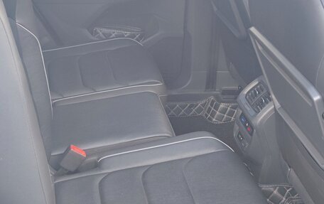 Volkswagen Tiguan II, 2019 год, 3 500 000 рублей, 13 фотография