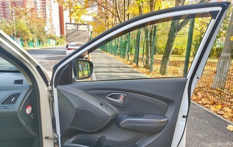 Hyundai ix35 I рестайлинг, 2013 год, 1 070 000 рублей, 11 фотография