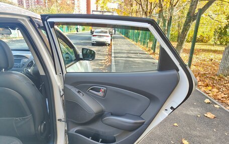 Hyundai ix35 I рестайлинг, 2013 год, 1 070 000 рублей, 13 фотография