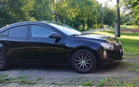 Chevrolet Cruze II, 2011 год, 500 000 рублей, 3 фотография