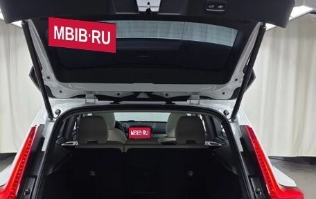 Volvo XC40 I, 2022 год, 4 682 885 рублей, 6 фотография