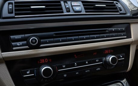 BMW 5 серия, 2013 год, 1 850 000 рублей, 15 фотография