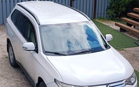 Mitsubishi Outlander III рестайлинг 3, 2012 год, 2 190 000 рублей, 4 фотография
