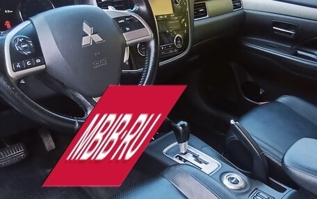 Mitsubishi Outlander III рестайлинг 3, 2012 год, 2 190 000 рублей, 24 фотография