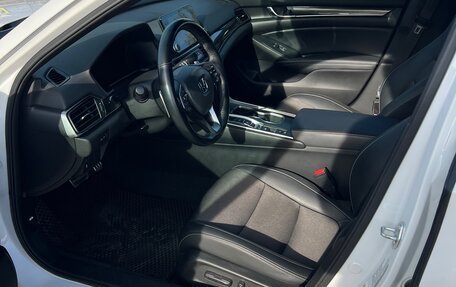 Honda Accord IX рестайлинг, 2022 год, 3 700 000 рублей, 4 фотография