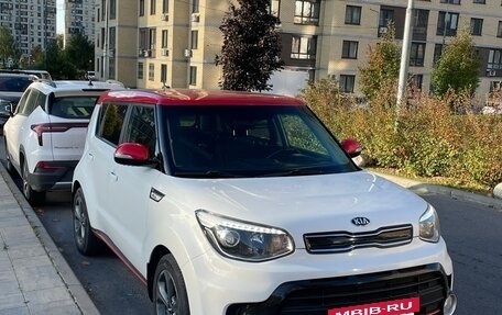 KIA Soul II рестайлинг, 2017 год, 1 390 000 рублей, 8 фотография