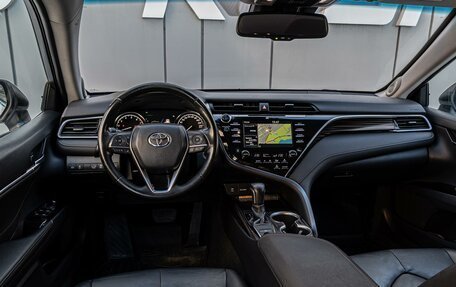 Toyota Camry, 2019 год, 2 690 000 рублей, 6 фотография
