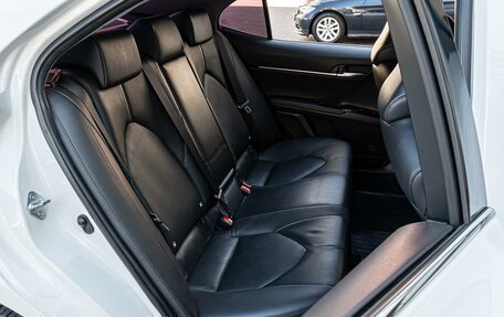Toyota Camry, 2019 год, 2 690 000 рублей, 7 фотография