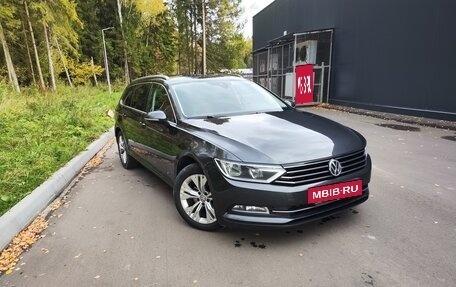 Volkswagen Passat B8 рестайлинг, 2019 год, 1 885 000 рублей, 2 фотография