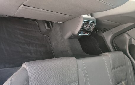 Volkswagen Passat B8 рестайлинг, 2019 год, 1 885 000 рублей, 12 фотография