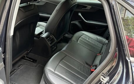 Audi A4, 2017 год, 2 290 000 рублей, 6 фотография