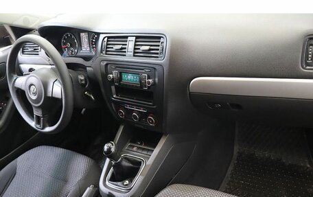 Volkswagen Jetta VI, 2013 год, 1 049 000 рублей, 5 фотография