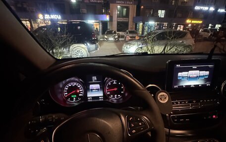 Mercedes-Benz V-Класс, 2017 год, 4 450 000 рублей, 6 фотография