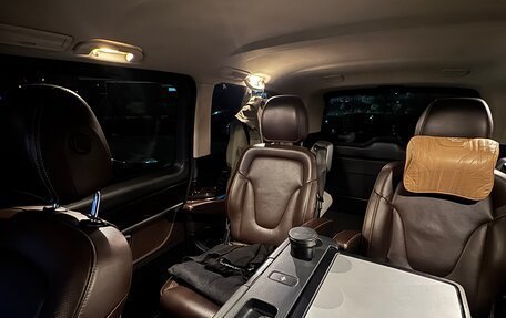Mercedes-Benz V-Класс, 2017 год, 4 450 000 рублей, 5 фотография