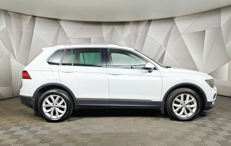 Volkswagen Tiguan II, 2017 год, 2 197 000 рублей, 6 фотография