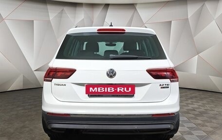 Volkswagen Tiguan II, 2017 год, 2 197 000 рублей, 8 фотография