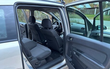 Opel Zafira B, 2008 год, 570 000 рублей, 13 фотография