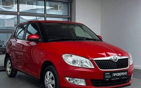 Skoda Fabia II, 2013 год, 699 000 рублей, 3 фотография