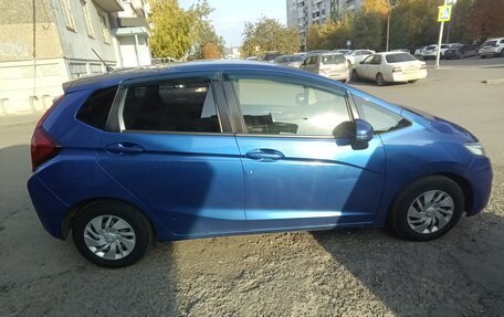 Honda Fit III, 2016 год, 800 000 рублей, 2 фотография