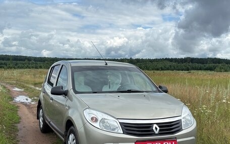Renault Sandero I, 2013 год, 620 000 рублей, 1 фотография