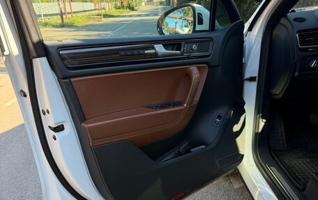 Volkswagen Touareg III, 2013 год, 2 750 000 рублей, 17 фотография