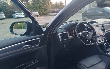 Volkswagen Teramont I, 2018 год, 2 300 000 рублей, 10 фотография
