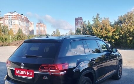 Volkswagen Teramont I, 2018 год, 2 300 000 рублей, 5 фотография