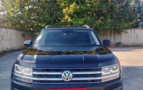 Volkswagen Teramont I, 2018 год, 2 300 000 рублей, 2 фотография