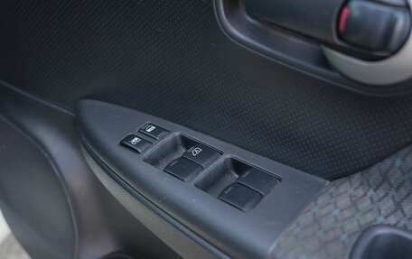 Nissan Note II рестайлинг, 2011 год, 750 000 рублей, 13 фотография