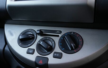 Nissan Note II рестайлинг, 2011 год, 750 000 рублей, 16 фотография