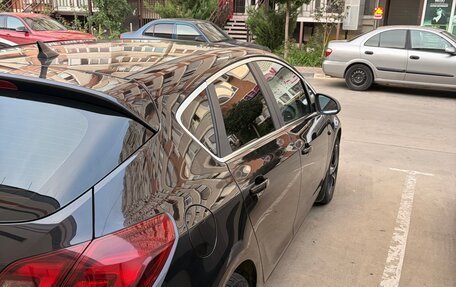Opel Astra J, 2010 год, 850 000 рублей, 3 фотография