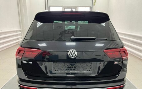 Volkswagen Tiguan II, 2018 год, 2 550 000 рублей, 5 фотография