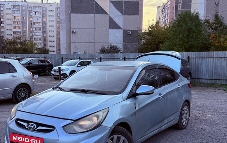 Hyundai Solaris II рестайлинг, 2011 год, 470 000 рублей, 4 фотография