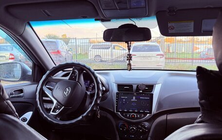 Hyundai Solaris II рестайлинг, 2011 год, 470 000 рублей, 9 фотография