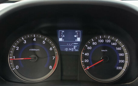 Hyundai Solaris II рестайлинг, 2014 год, 890 000 рублей, 17 фотография