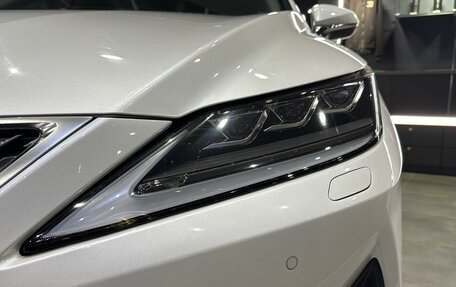 Lexus RX IV рестайлинг, 2021 год, 5 399 000 рублей, 10 фотография