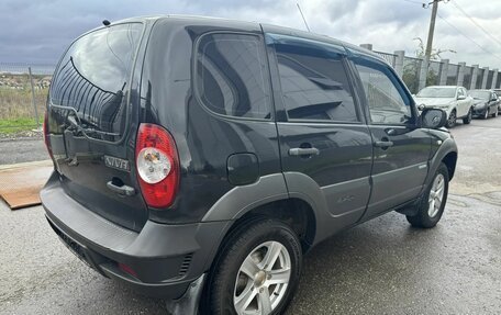 Chevrolet Niva I рестайлинг, 2011 год, 321 000 рублей, 2 фотография