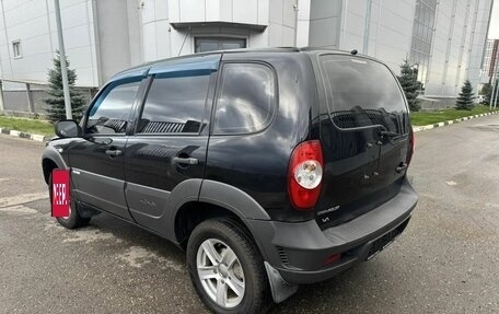 Chevrolet Niva I рестайлинг, 2011 год, 321 000 рублей, 4 фотография
