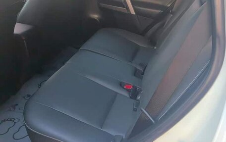 Toyota RAV4, 2018 год, 1 950 000 рублей, 7 фотография